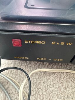 Stary gramofon Tesla model NCZ-040 - 5