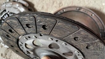 Spojka z zotrvačnikom - 5