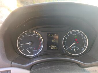 Octavia 2 , 1.6tdi 7st. DSG - 5