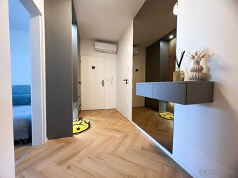 EXKLUZÍVNY 3i byt s terasou 44m,garážové a vonkajšie státie - 5