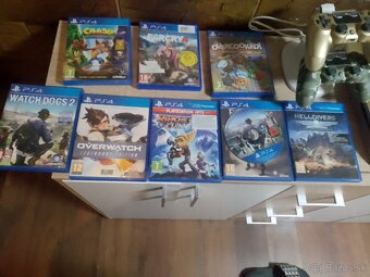 Predám ps4 plus gold - 5