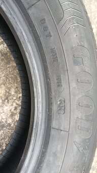 Letné pneu Goodyear EfficientGrip Performance 215/55 R17 94V - 5