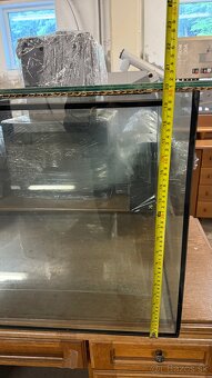 Predam akvarium - 250l - 5