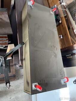 Skrinka na koliečkach - 5