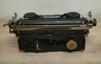 Starožitný písací stroj MERZ Universal z roku 1932 - 5