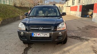 Hyundai Tucson 4x4….2.0 CRDI - 5