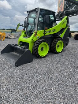 Pásový šmykom riadený nakladač - 5