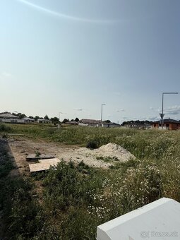 Stavebný pozemok s projektom rodinného domu - 5