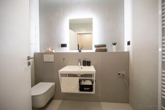 Na prenájom dizajnový apartmán v centre mesta. - 5