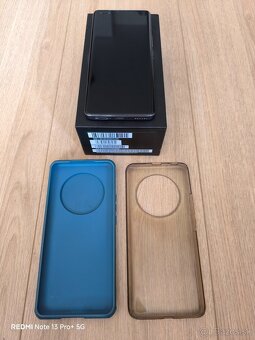 Predám tento telefón zn. Honor Magic 4 pro 5G 8 GB 256 GB - 5
