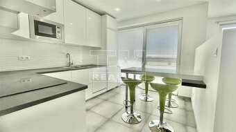 Štýlový 2i byt s veľkou loggiou, parkovaním a pivnicou –... - 5