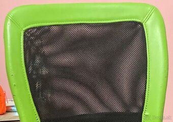 Písací stôl + knihovníčka + stolička. - 5