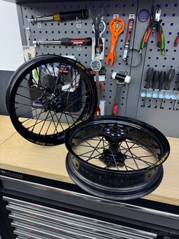 Supermoto kolesá a iné diely - 5