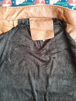 Zdravím, predám kožennú pánsku bundu zateplenú - 5