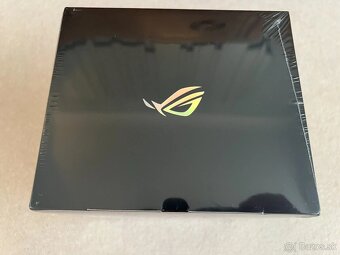 Nová herní myš ASUS ROG Harpe Ace Extreme - 5