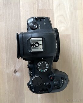 Canon EOS R6 - 5