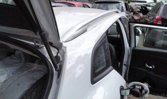 Renault Megane Grandtour III 1.6 2010 predám ZADNÁ ČASŤ AUTA - 5