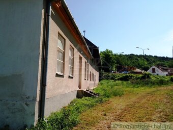Zachovalý bývalý mlyn na väčšom pozemku v obci Modrovka - 5