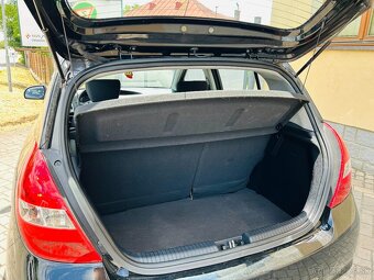 •Hyundai i20 1.2i 16V Comfort •r.v.2010 •111 000km - 5