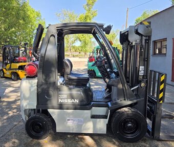 Vysokozdvižný vozík NISSAN U1D2A25LQ LPG - 5