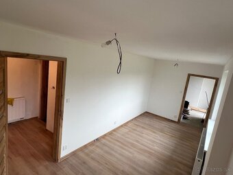 23 km od Presova: Zrekonstruovany rd s pozemkom 1245m2 - 5