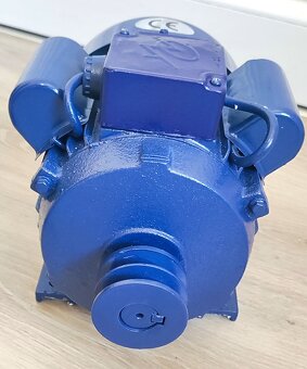 1fázový elektromotor s remenicou 220V 1,5kW 1500ot. - 5