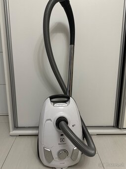 Vysávač Electrolux EASY GO - 5
