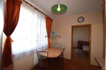 EXKLUZÍVNE Priestranný 2-izbový byt s balkónom v centre Gala - 5