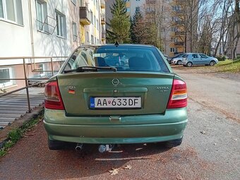 Opel Astra sedan 1.6. benzín - 5