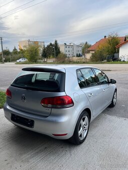 Volkswagen Golf 6 TrendLine 1.6 Benzin + LPG = Top Stav = - 5