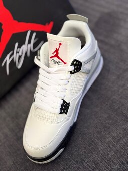 Air Jordan 4 Retro - 5