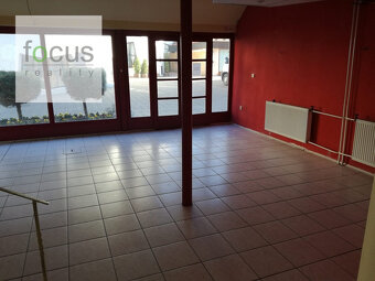 Prenájom komerčný priestor Zlatá ulička - Nová cena - 5