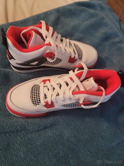 Jordan Retro 4 White - 5