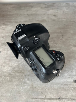 Nikon D3S - 5