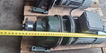 2ks Elektromotor s prevodovkou - 5