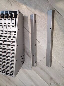 Behringer 2642A - 5
