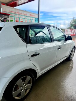 KIA Ceed 2009 1.4 77Kw - 5