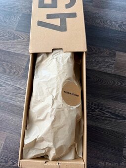 Yeezy 450 Stone Grey 43 1/3 - US 9 1/2 - 5