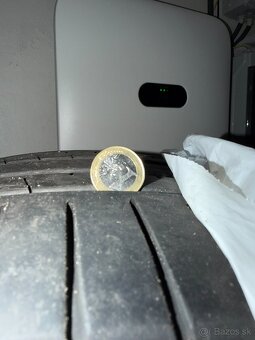 Pirelli P Zero 245/40 R19 - 5