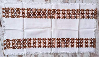 Retro vyšívané obrusy - 5