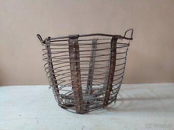 Staré kovové koše - 5