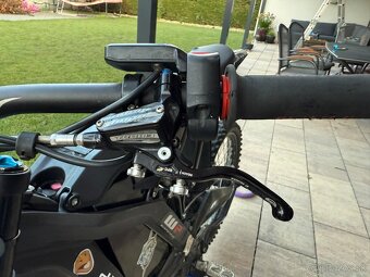 Predám Surron Light Bee X 13,5kW, 60V70A - 5
