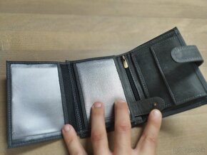 Sivá kožená peňaženka - 5