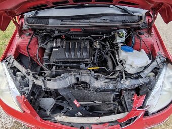 Mercedes Benz B - 5