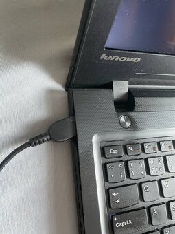 Lenovo IdeaPad 300 15 - 5