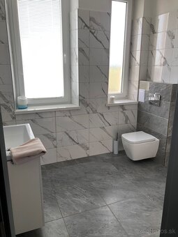 Predám 3- izbovy byt Bosany , ul. Stanicna - 5