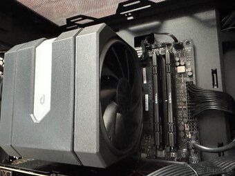 Ryzen 9 7900X3D\48GB\RTX 4070\SSD\850W Zdroj - 5
