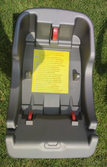 Vajíčko s autofixom Chicco - 5