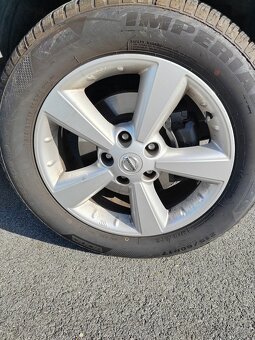 Nissan qashqai j10 2l benzin 4x4 - 5