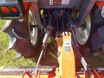 Kubota KB225 4x4 22koni - 5